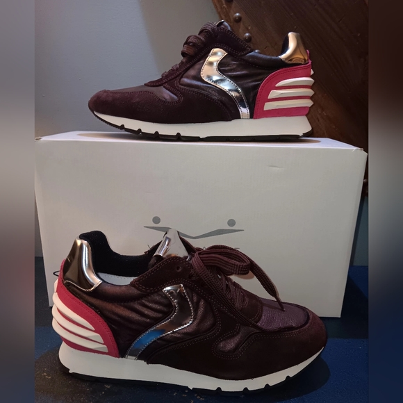 Voile Blanche Dark Burgundy suede and leather sneakers